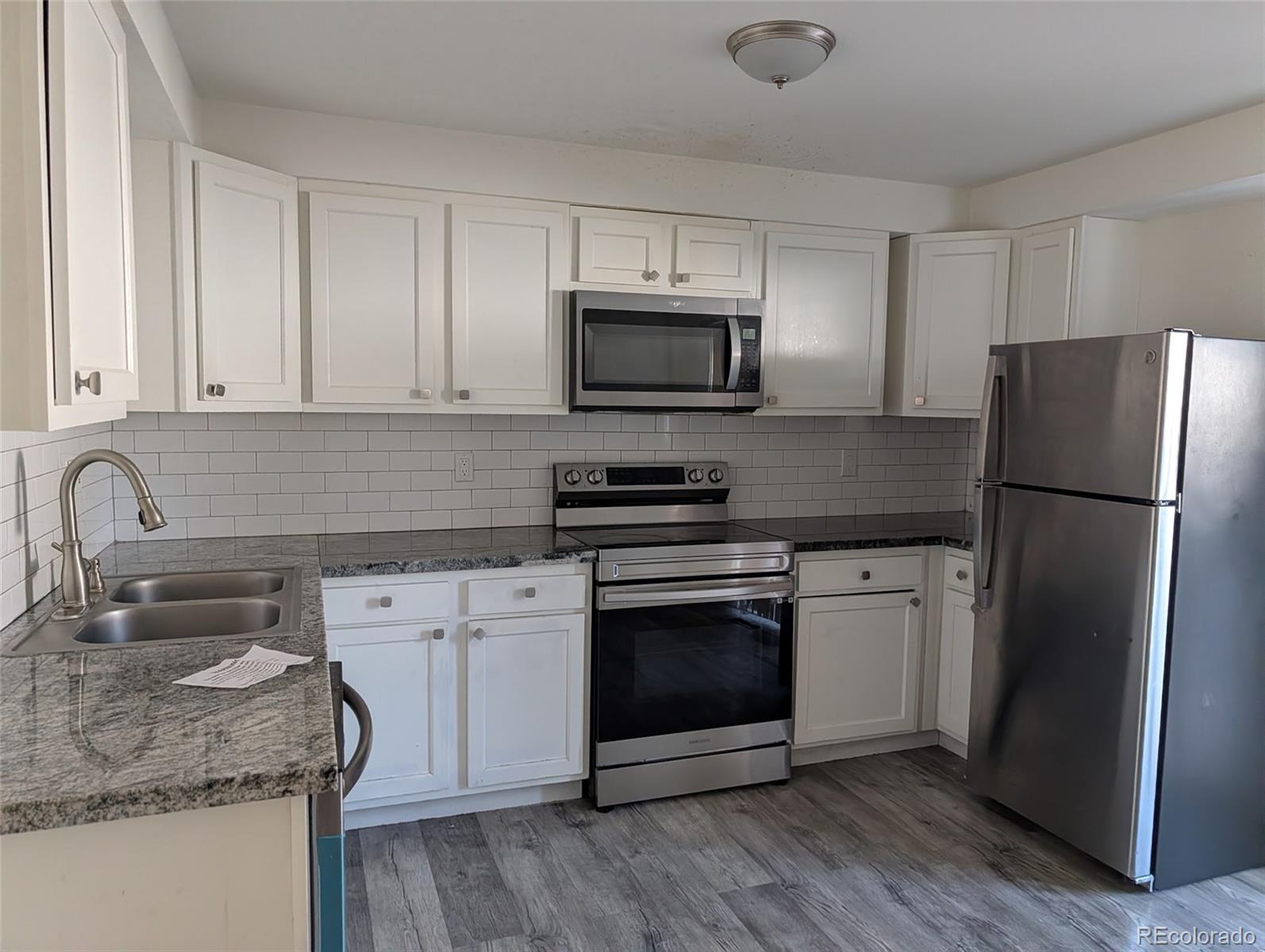 View property gallery image 4