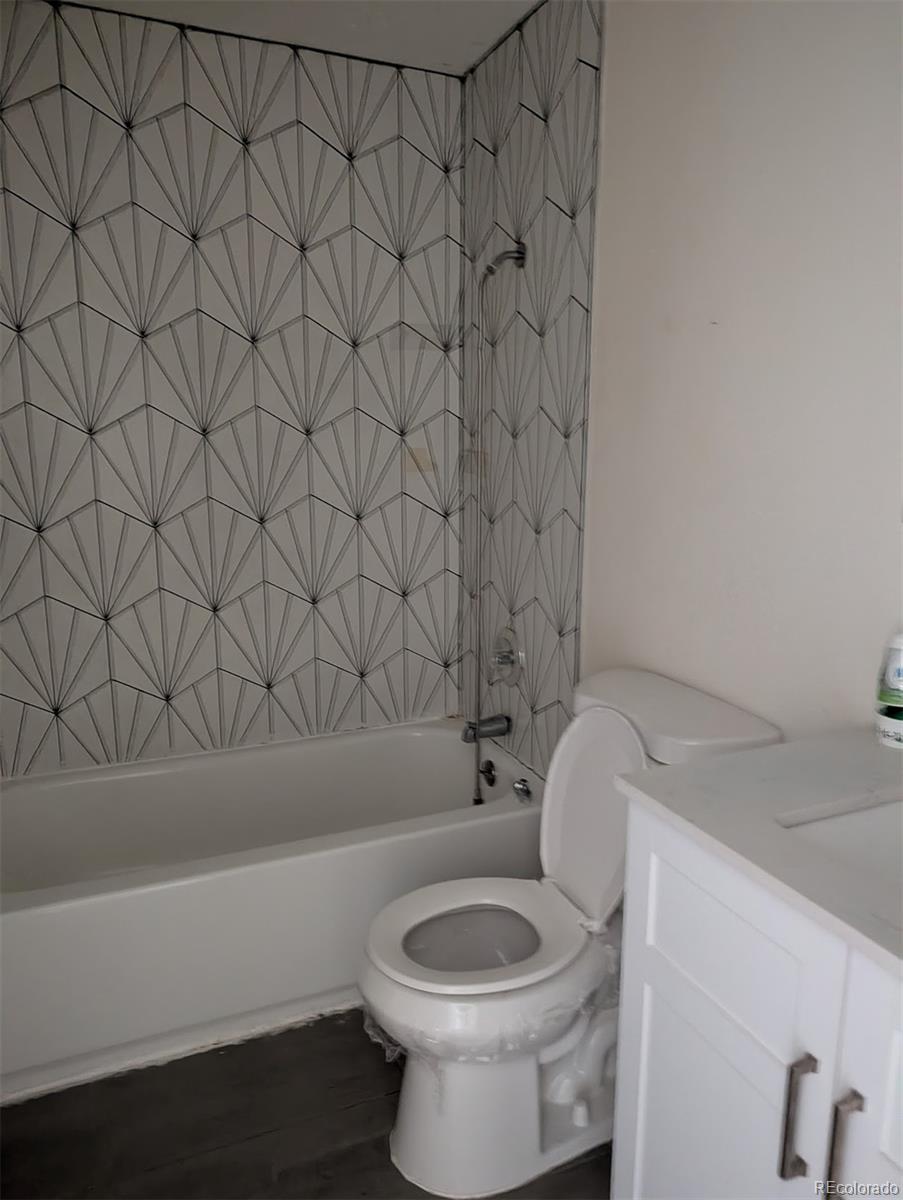 Property image 6 / 8