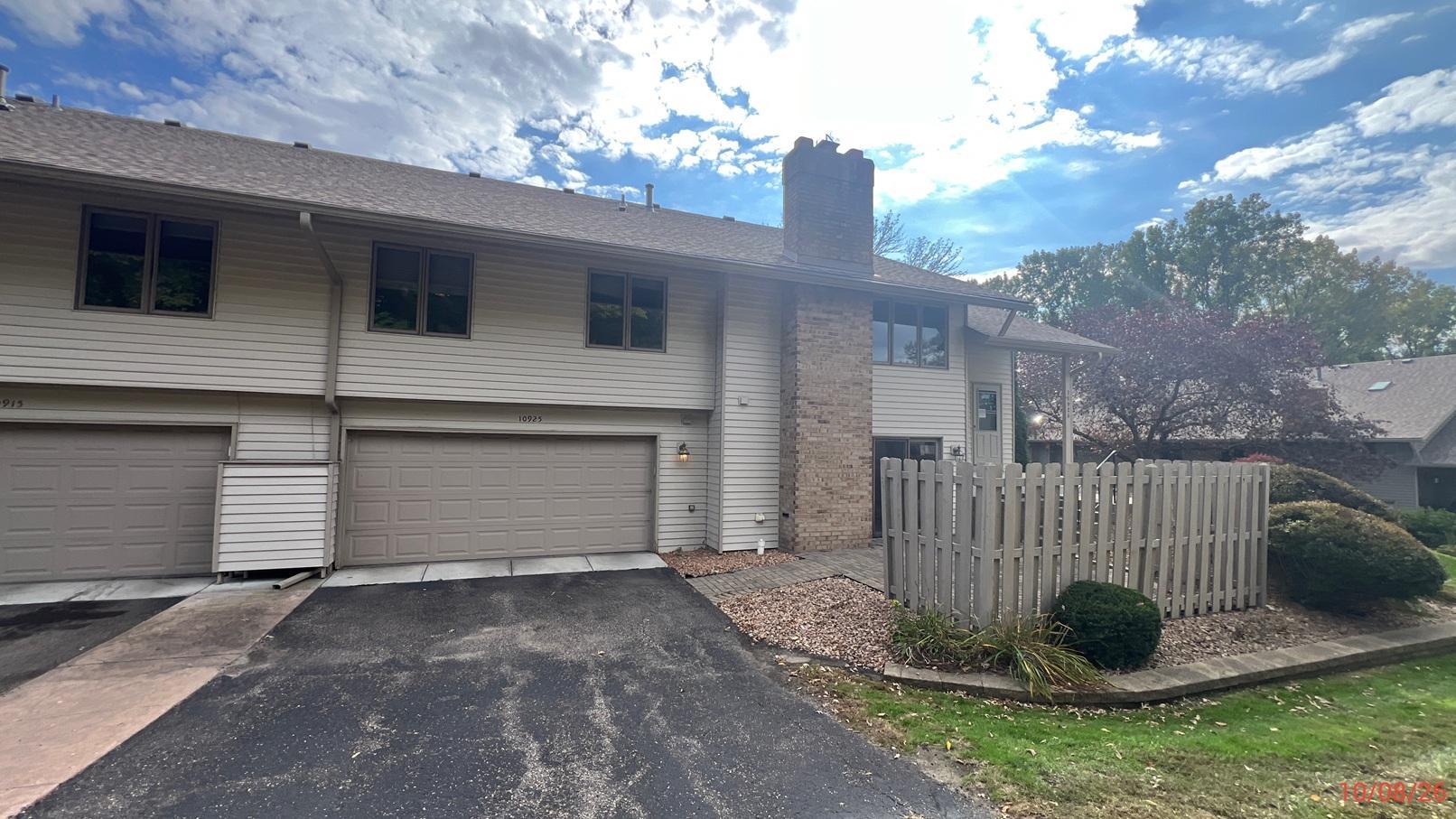 View property gallery image 1