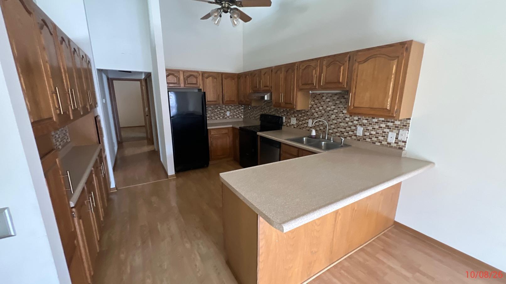 View property gallery image 3
