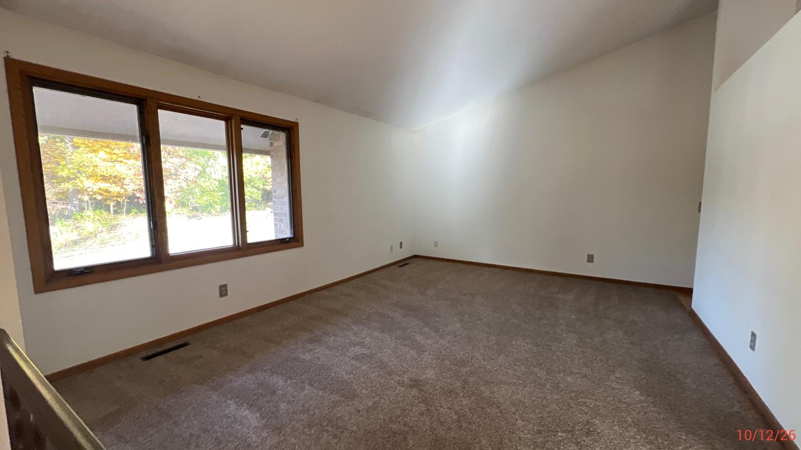 View property gallery image 4