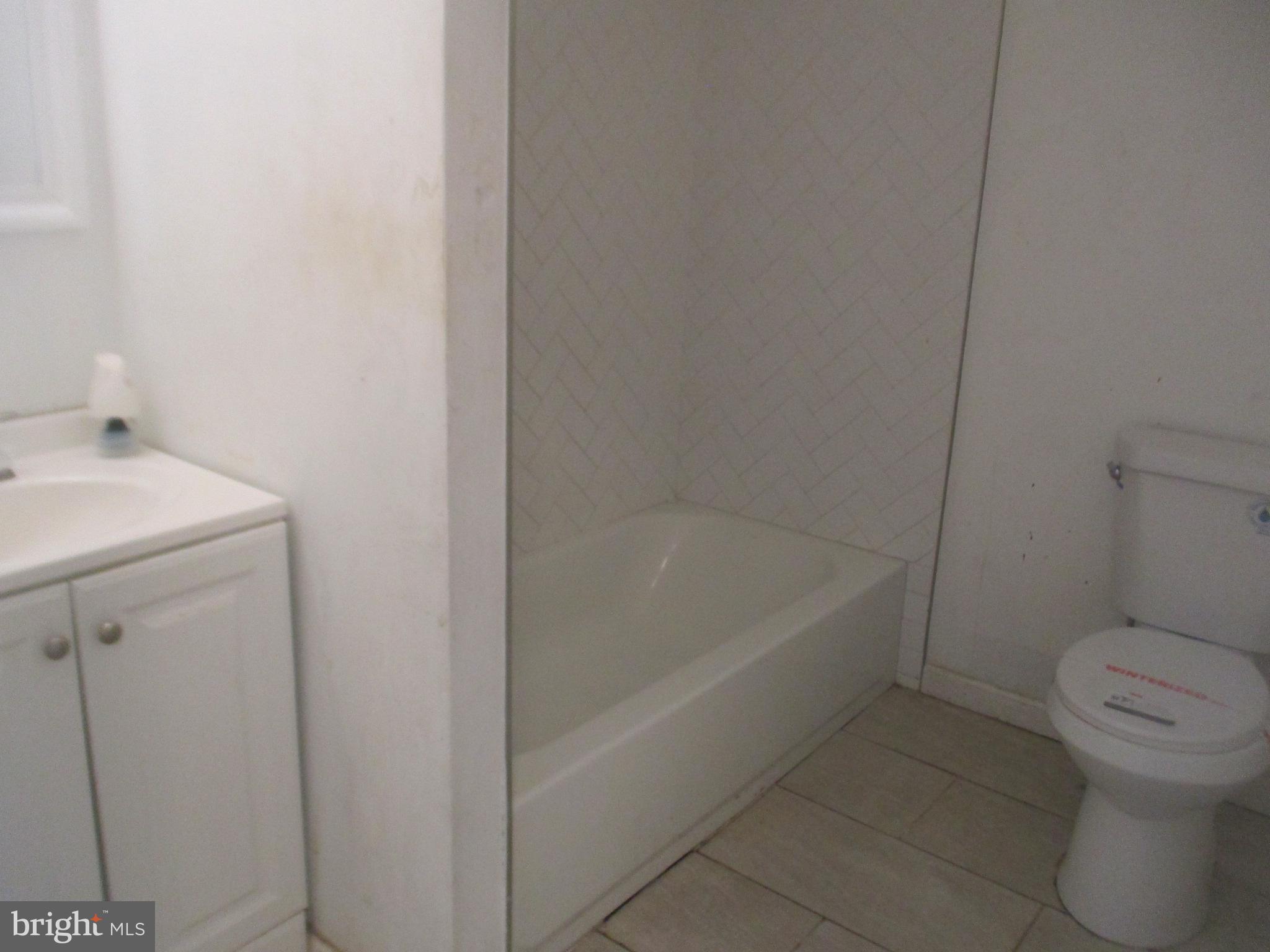 Property image 12 / 17