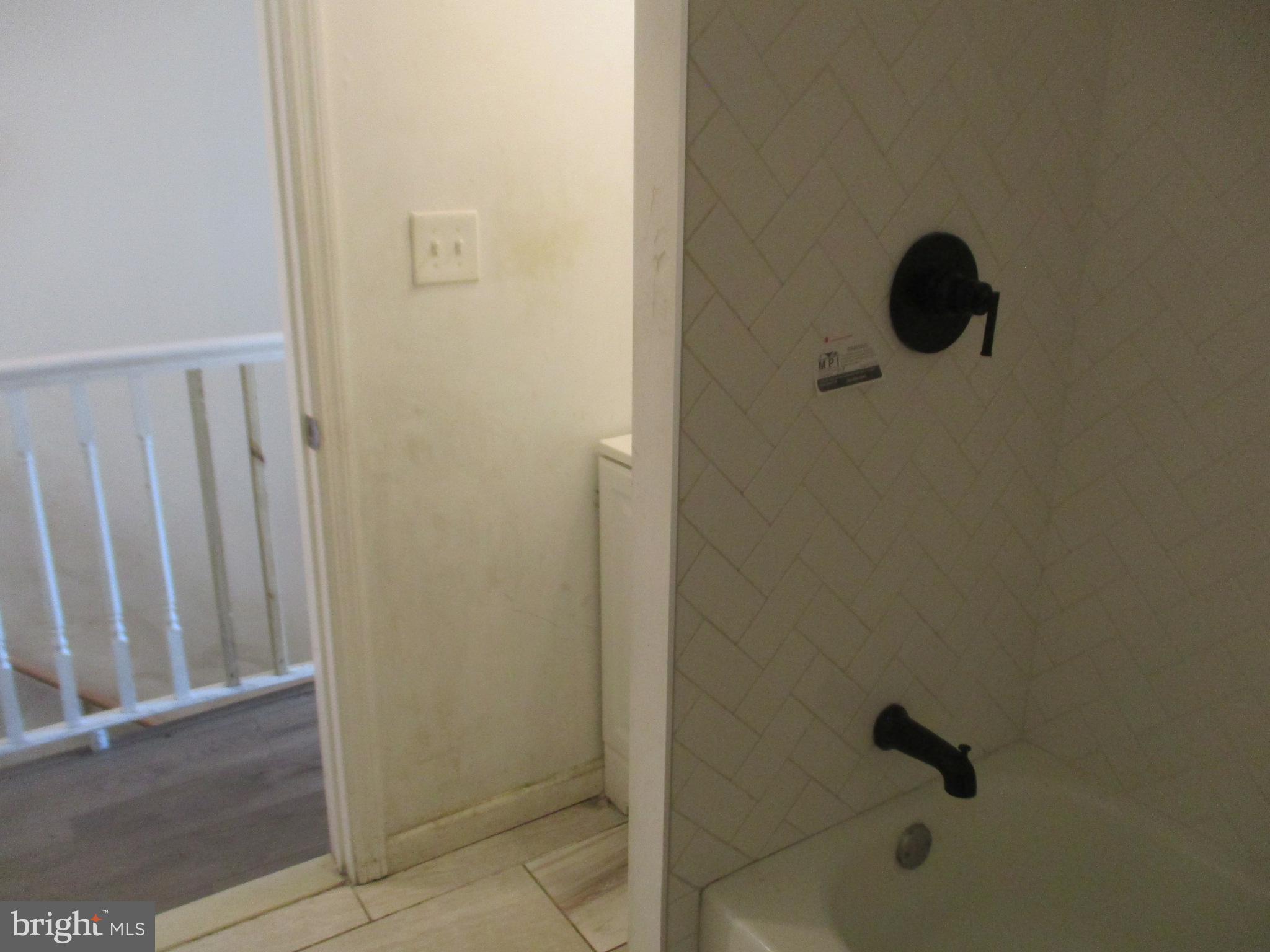 Property image 13 / 17