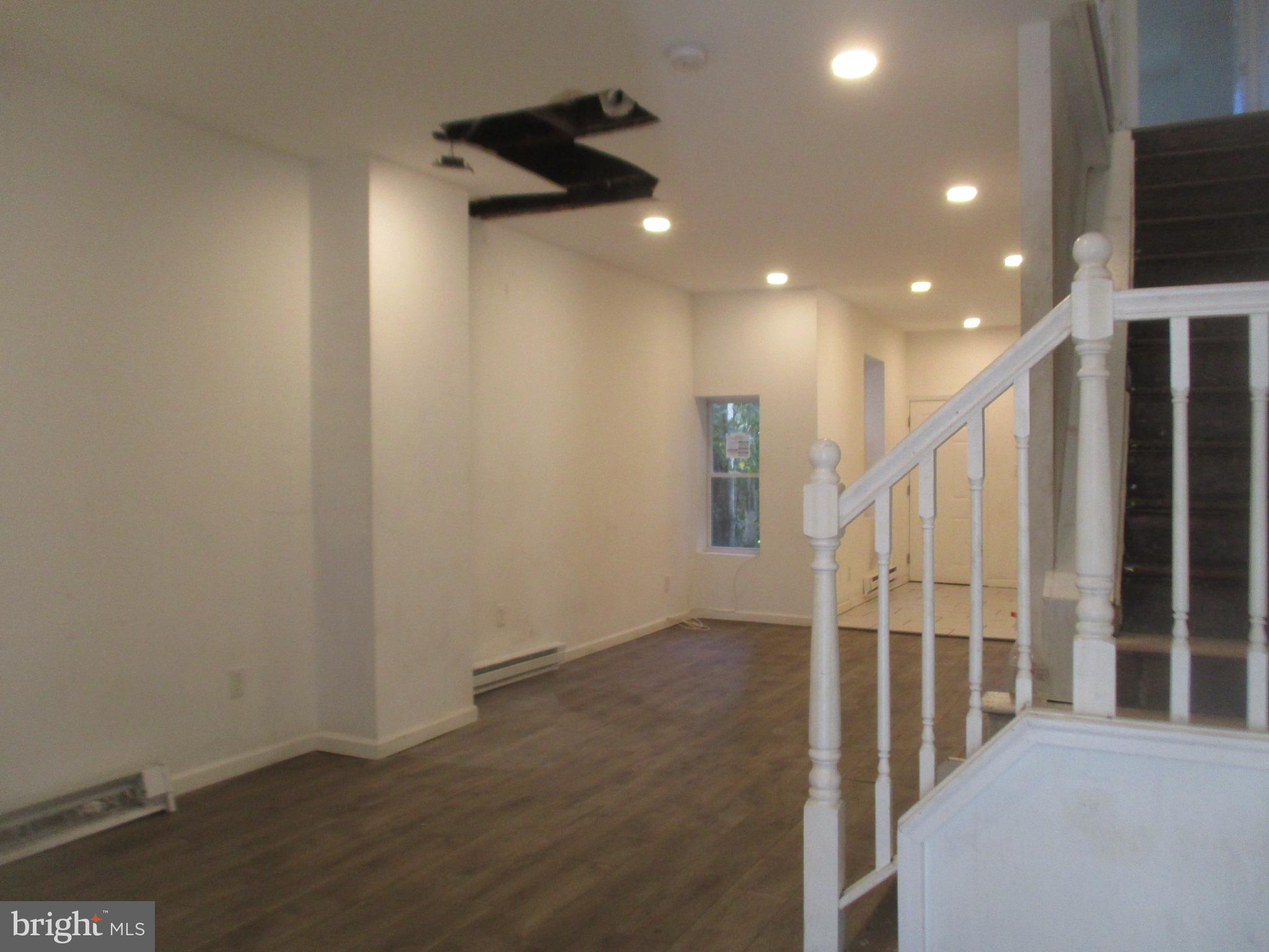 View property gallery image 2