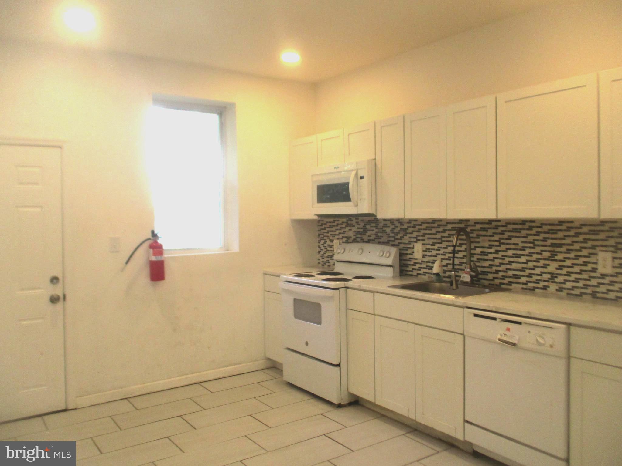 View property gallery image 4