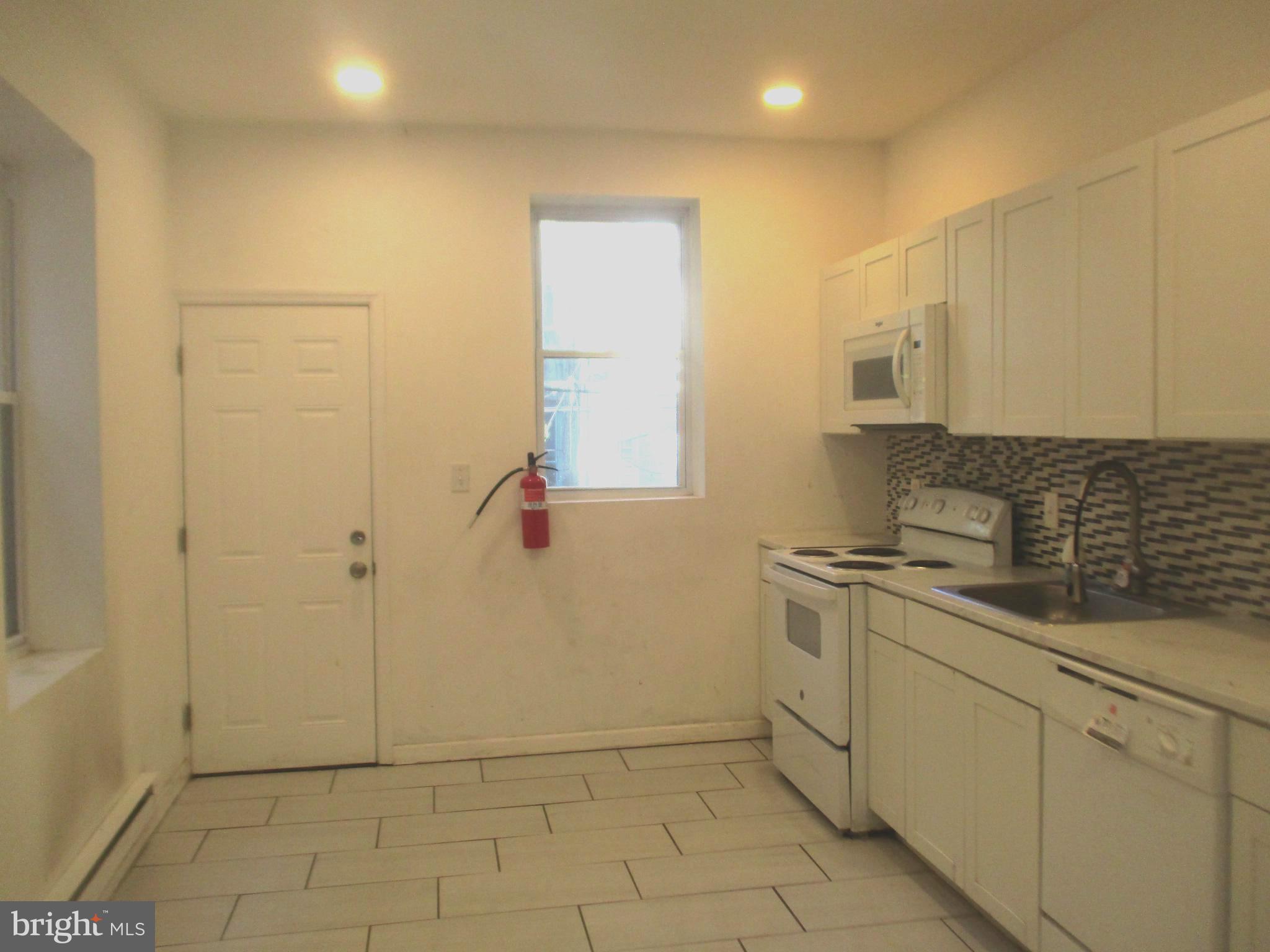 View property gallery image 5