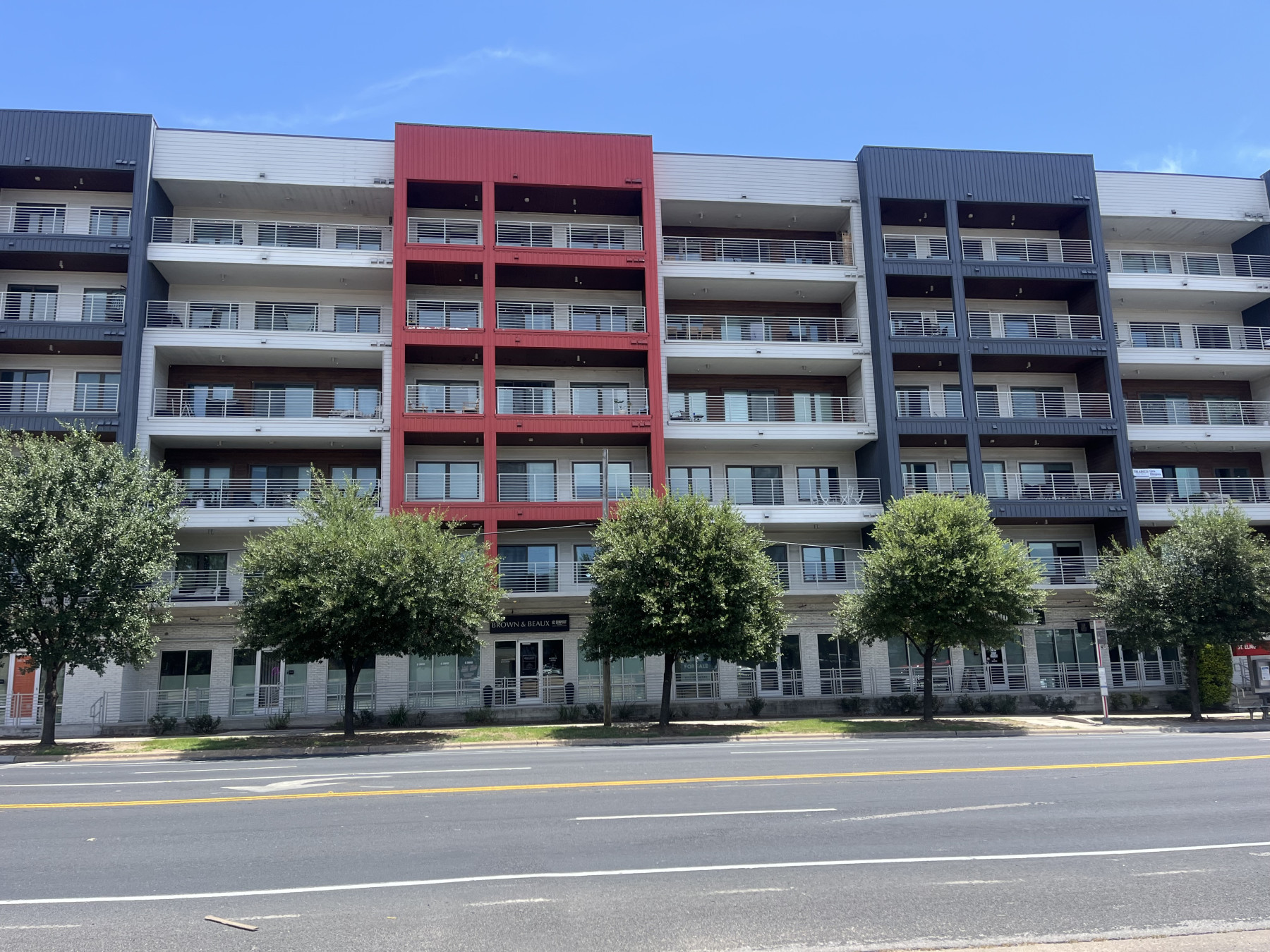 View property gallery image 1