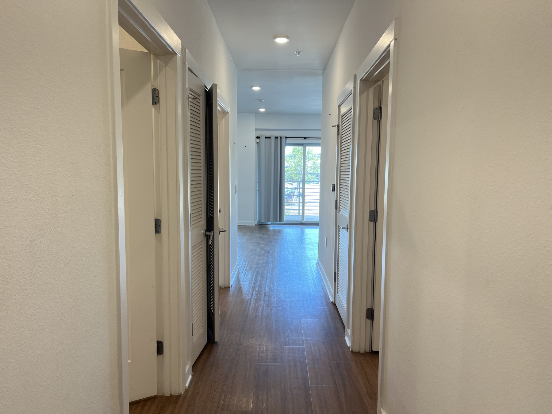 View property gallery image 4
