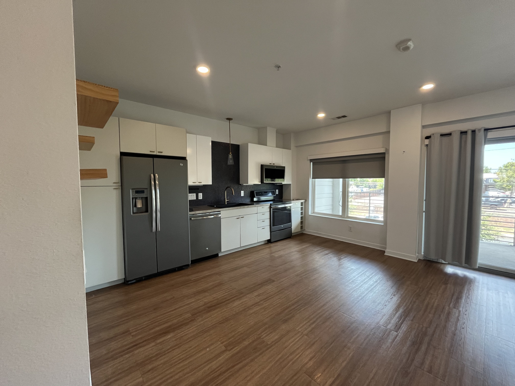 View property gallery image 5