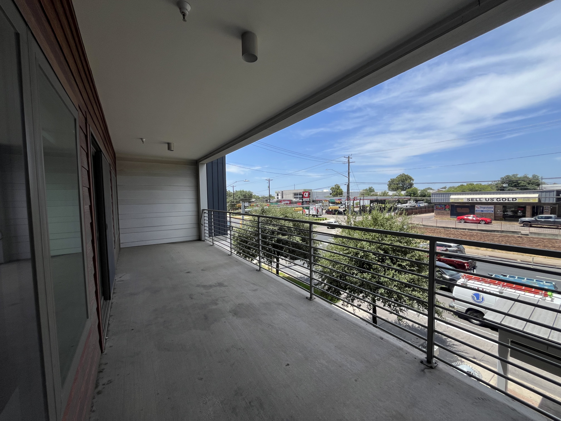 Property image 8 / 17