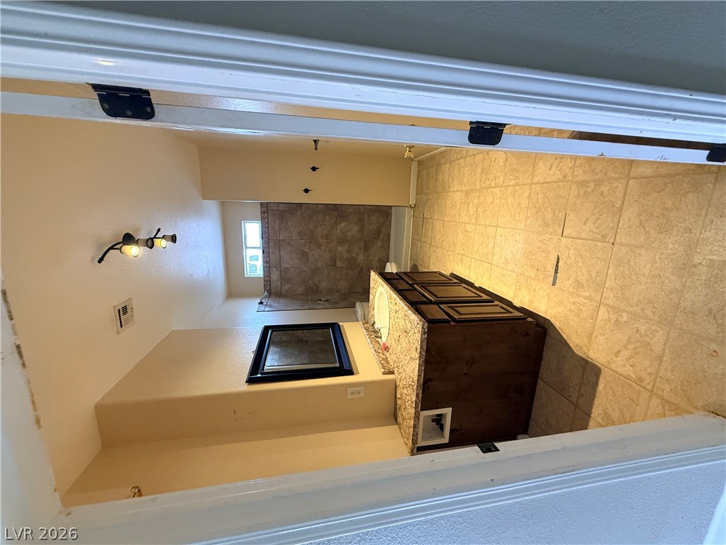 Property image 16 / 23