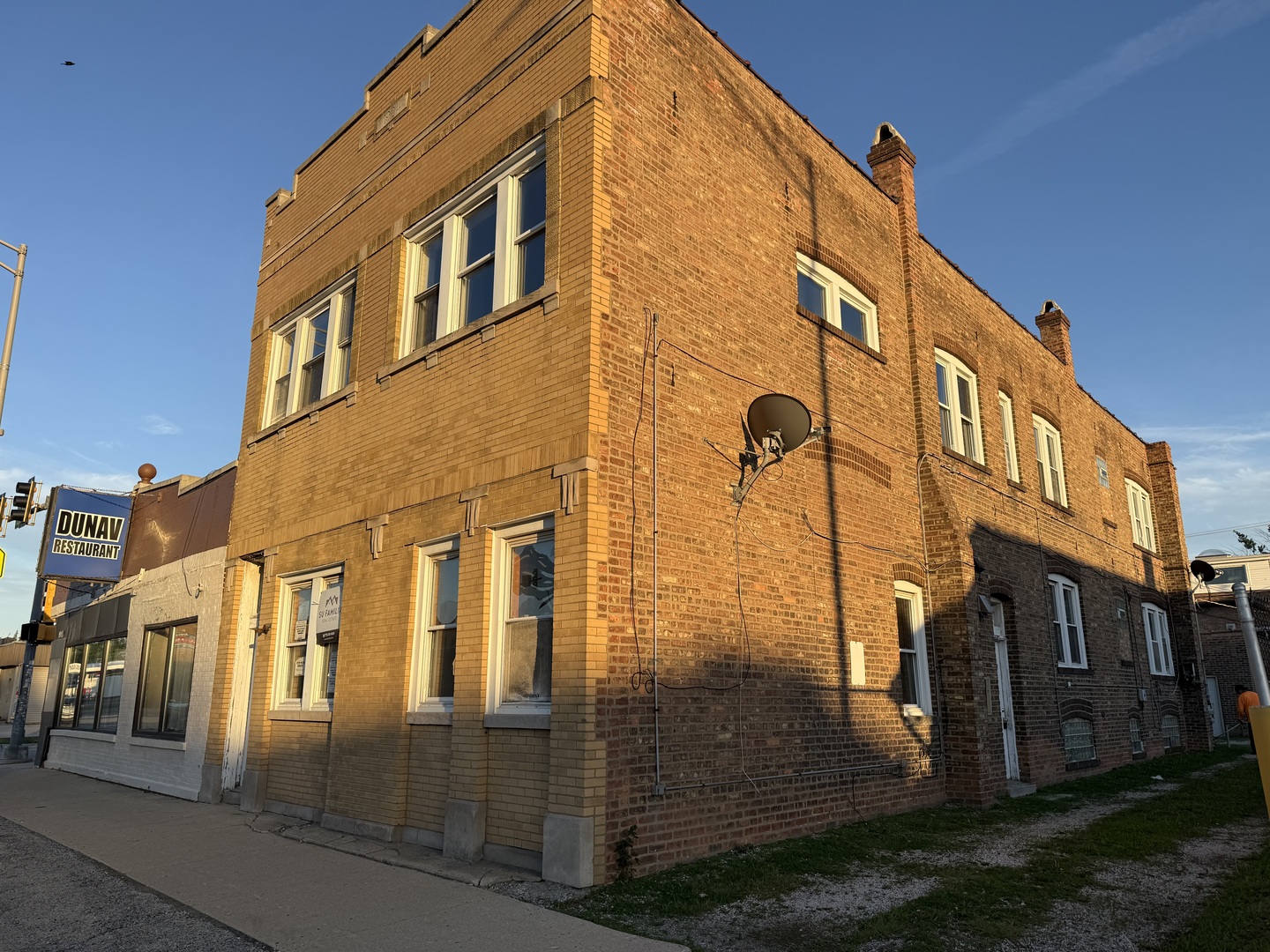View property gallery image 1