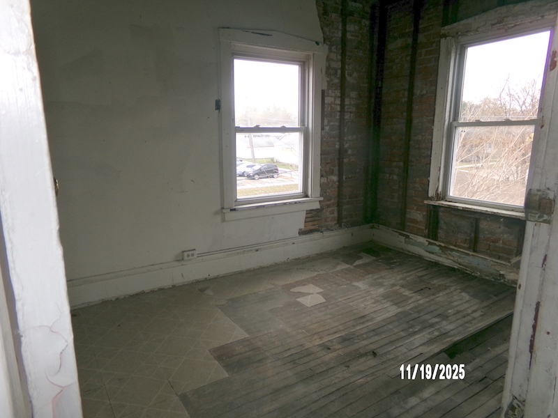 Property image 21 / 44