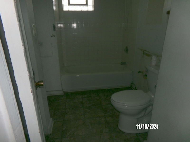 Property image 25 / 44