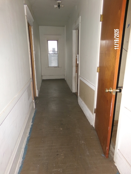 Property image 28 / 44