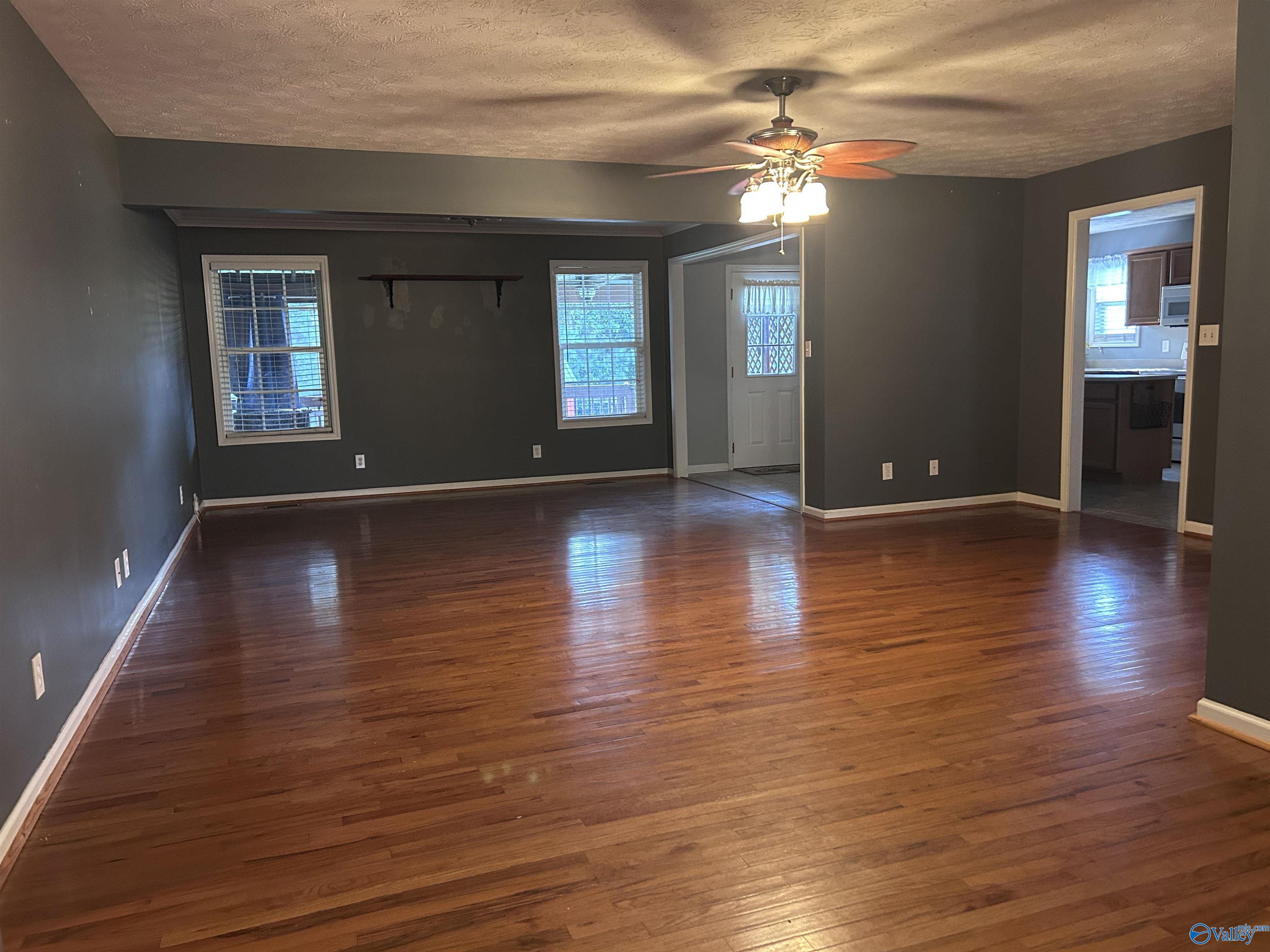 View property gallery image 3
