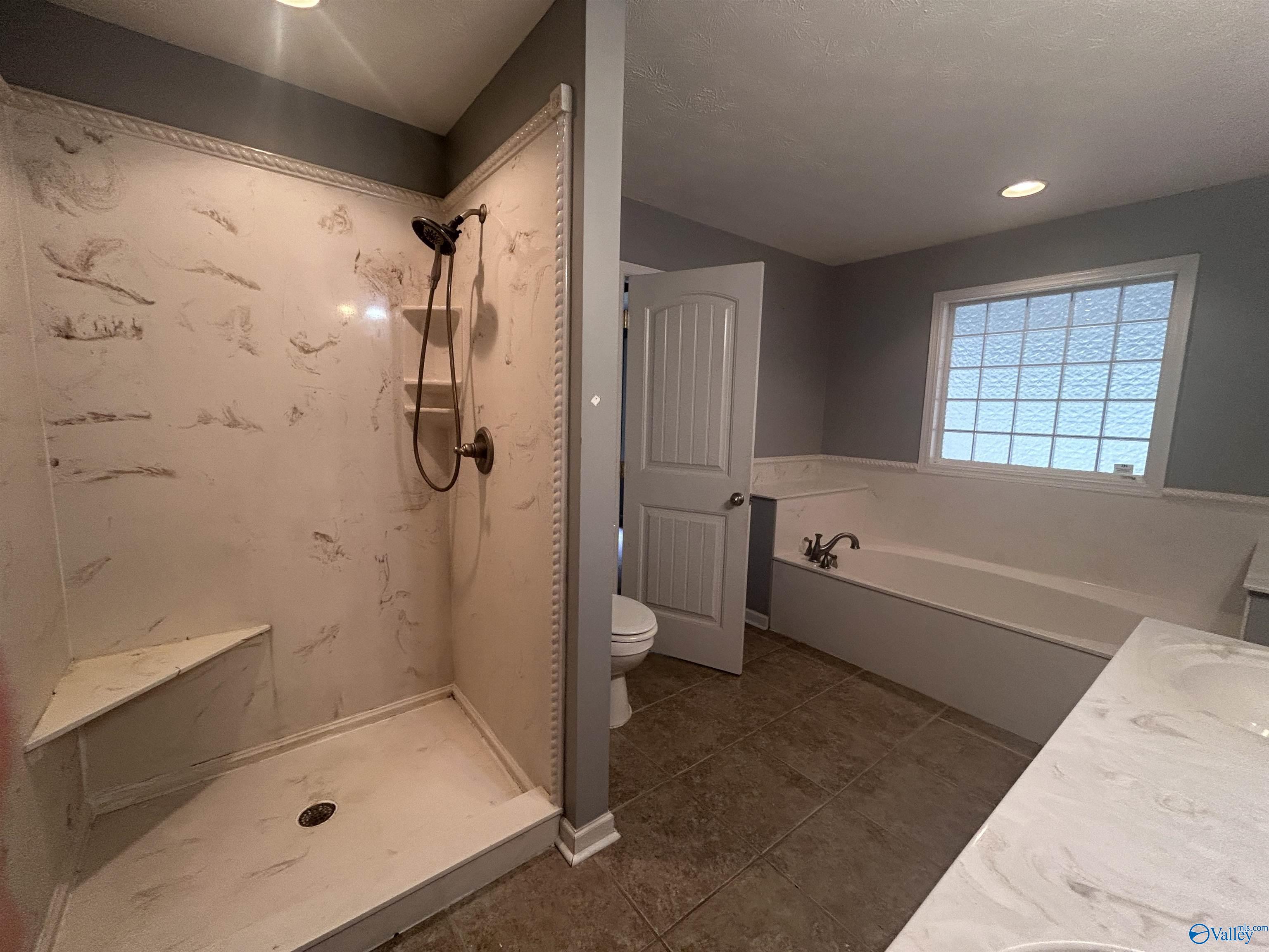Property image 7 / 12