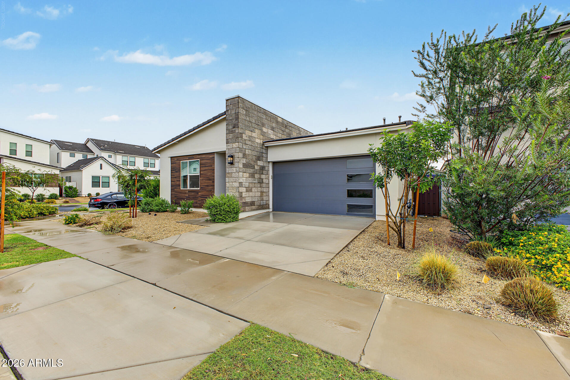 Home - 5611 S Feliz, Mesa, AZ 85212