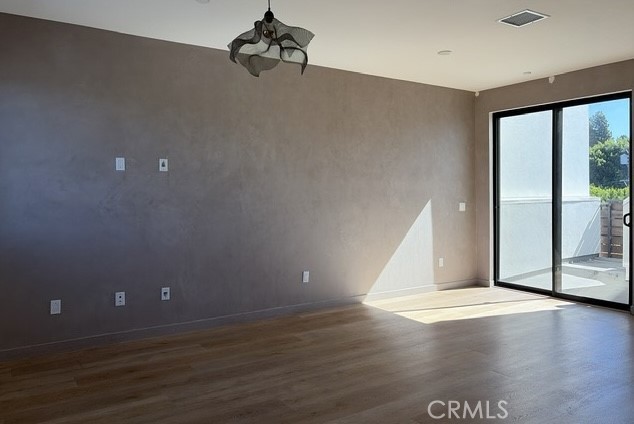 View property gallery image 5