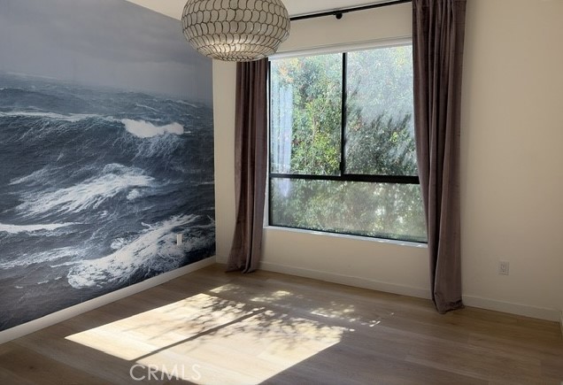 Property image 10 / 12
