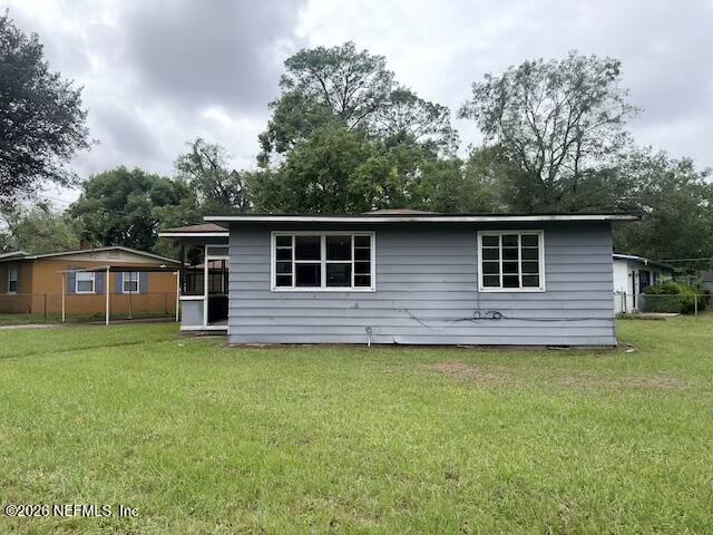 1098 Detroit St photo 4