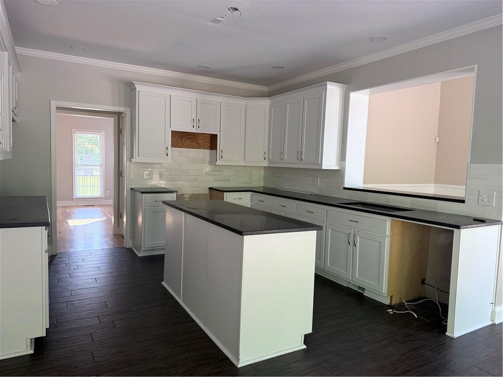 Property image 7 / 16