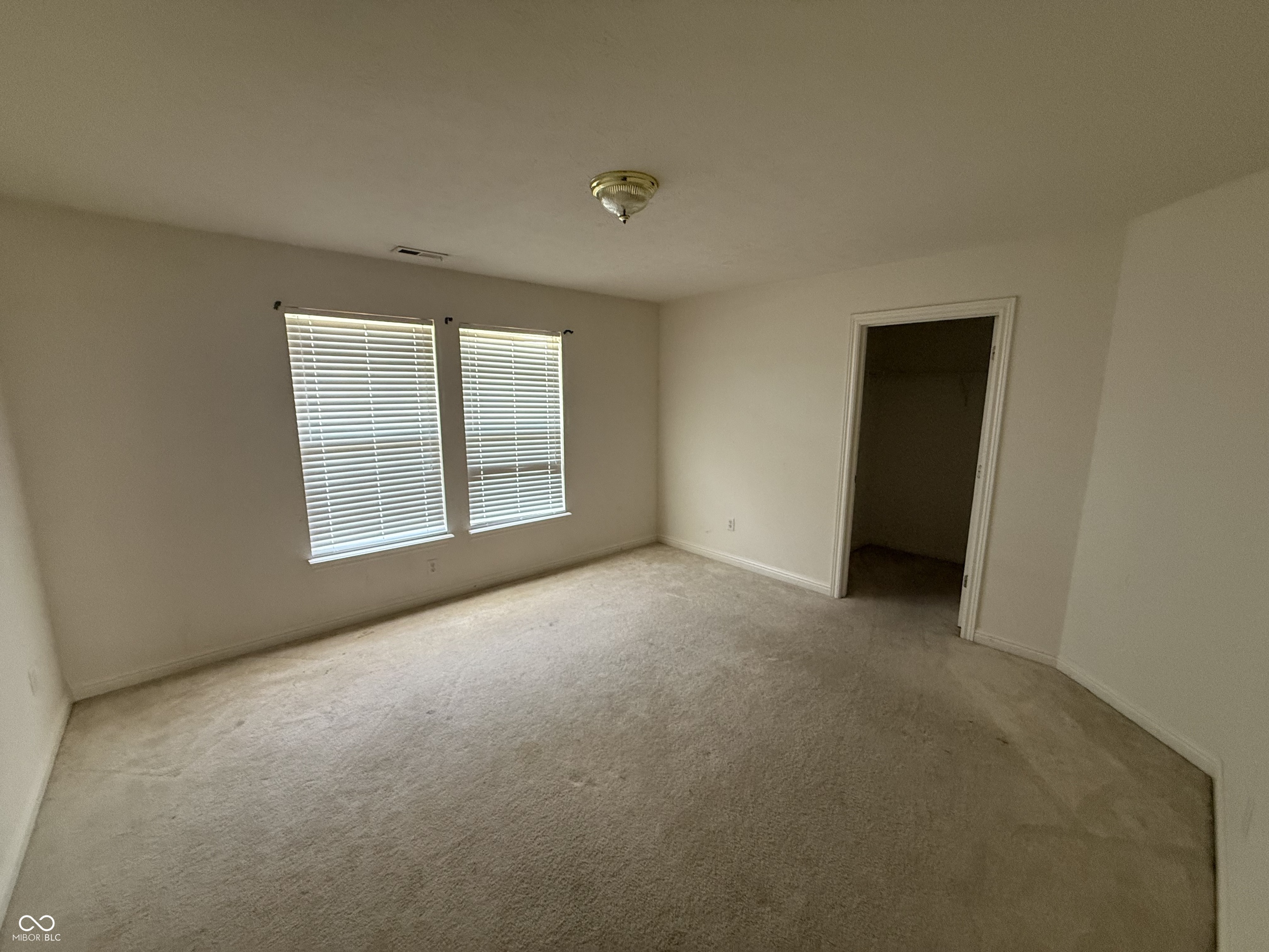 View property gallery image 5