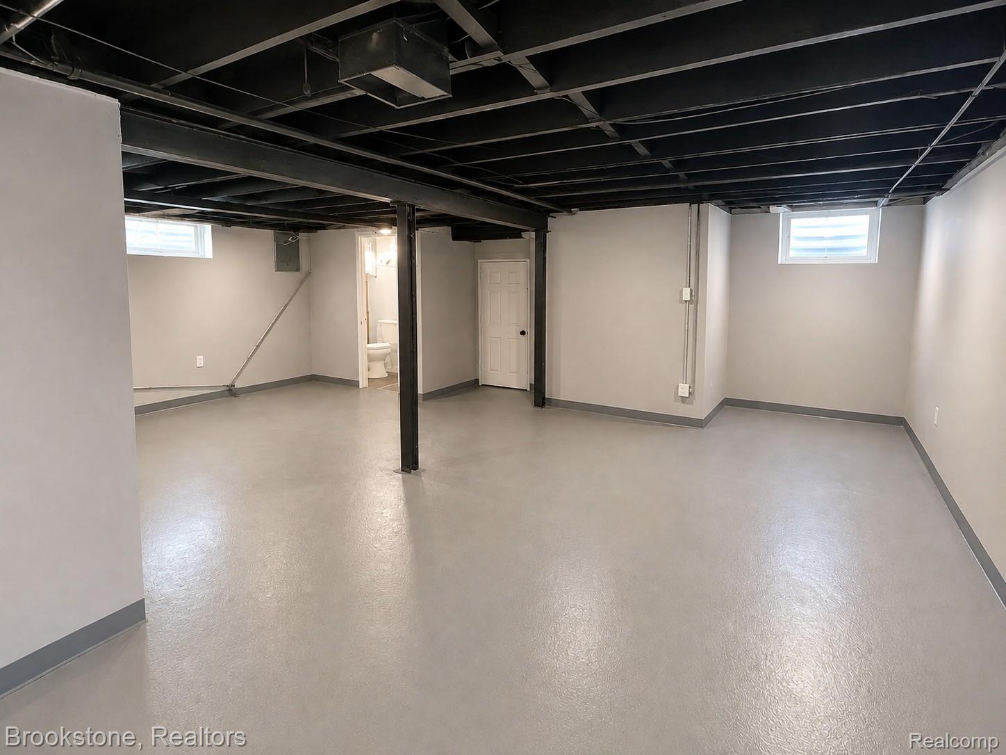 Property image 11 / 15