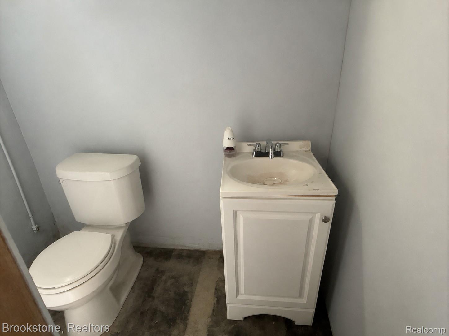 Property image 13 / 15
