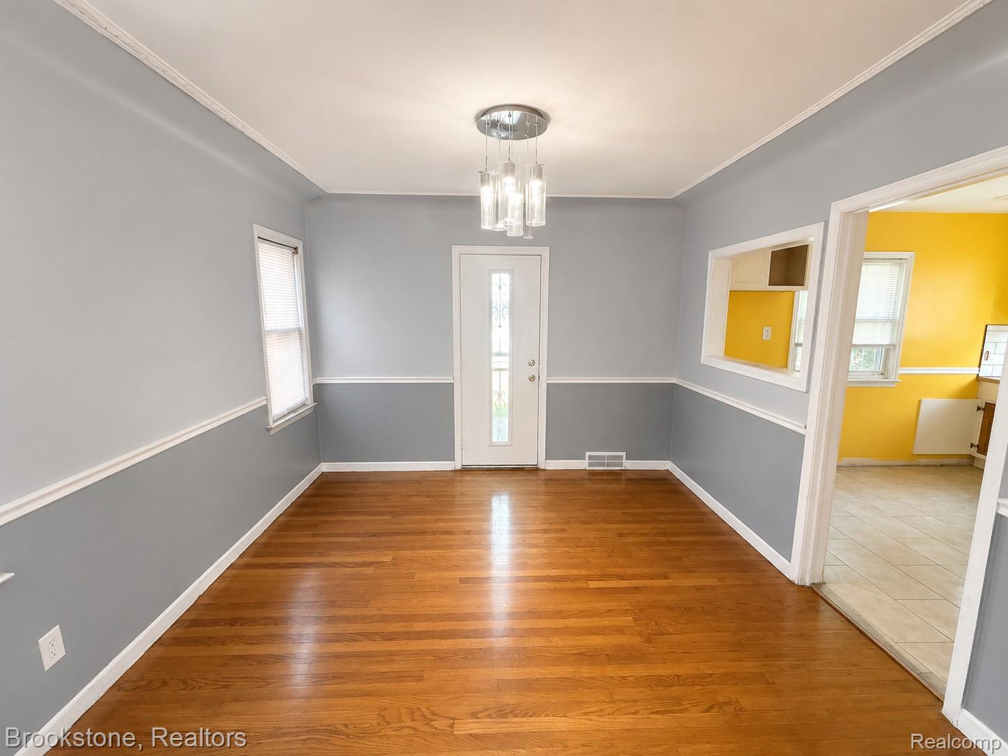 View property gallery image 5