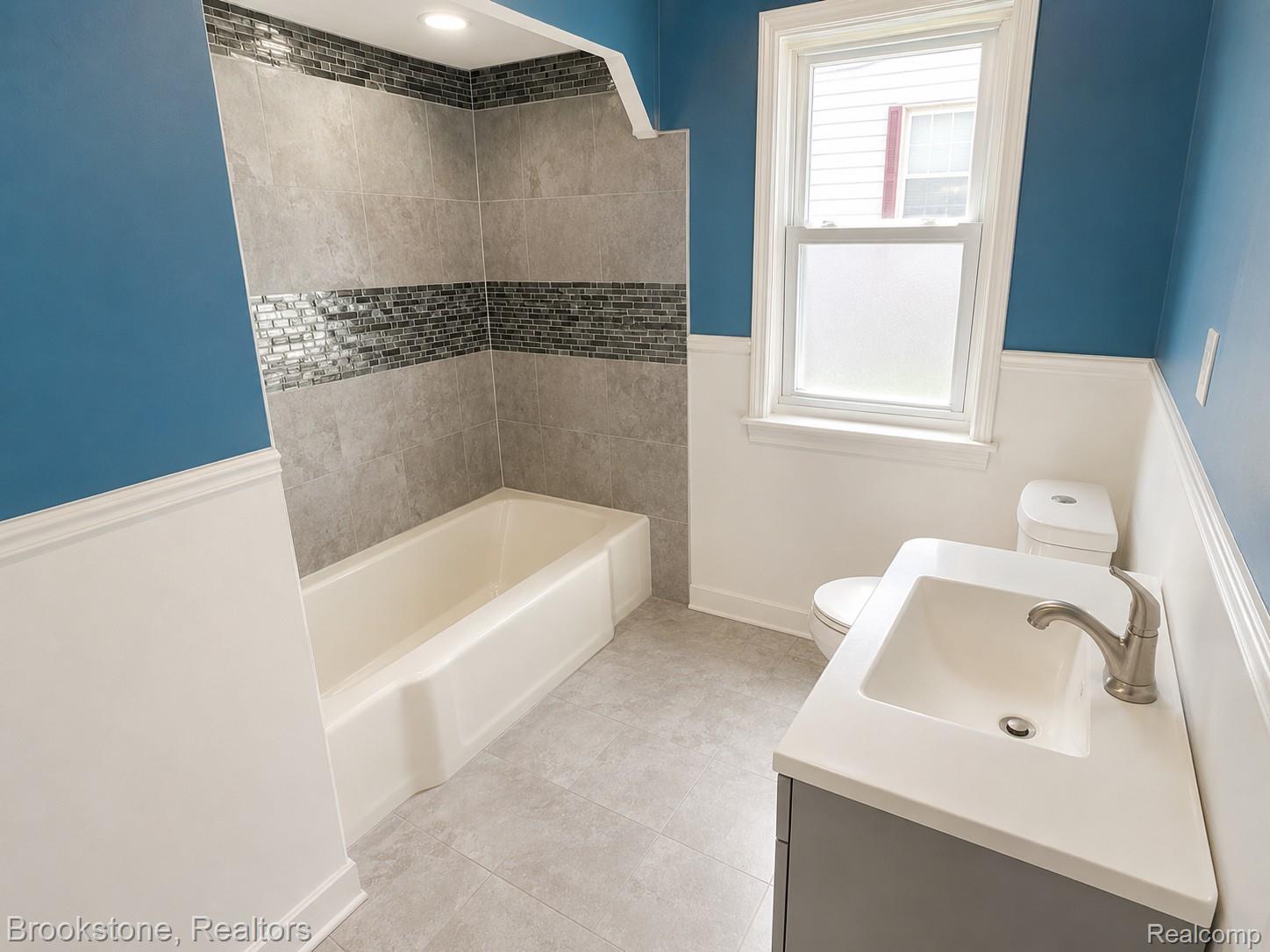 Property image 7 / 15
