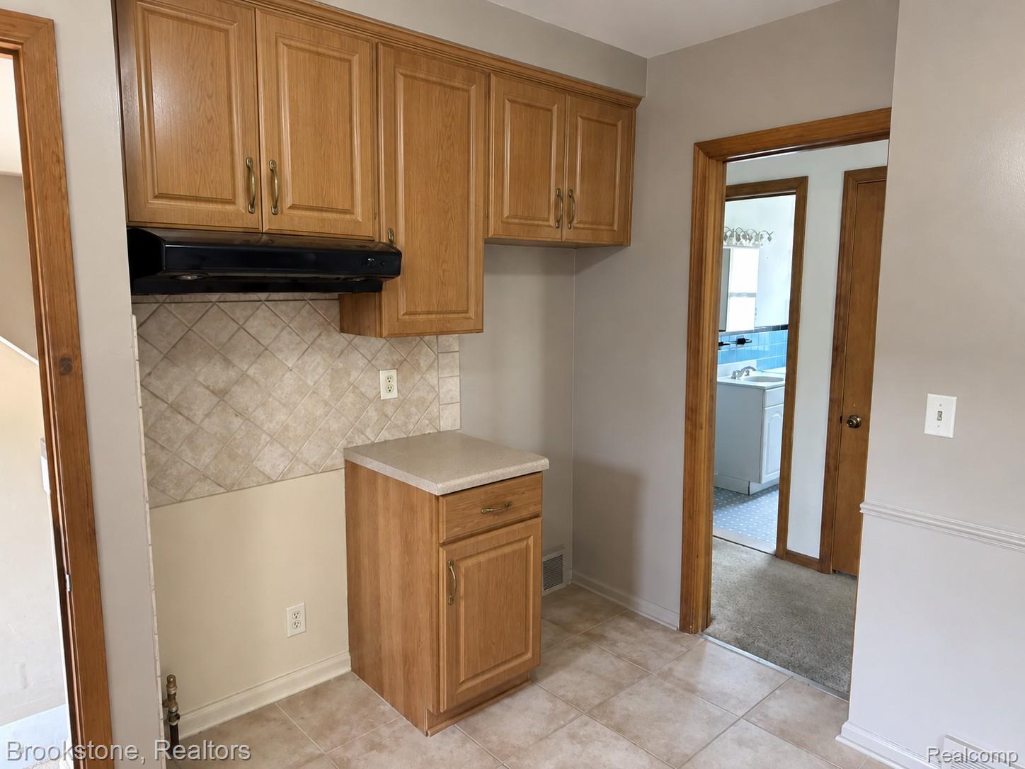 Property image 13 / 17