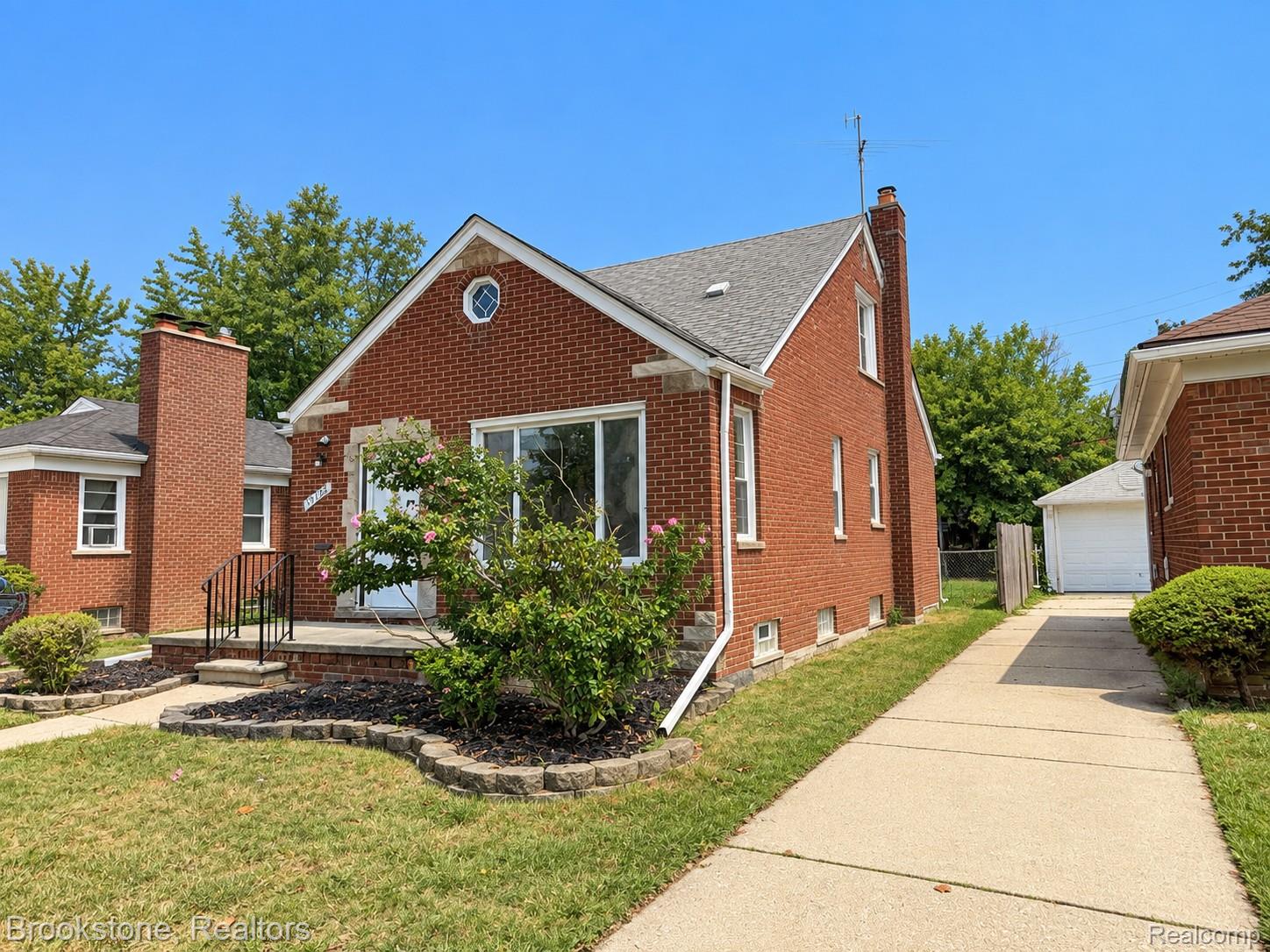 View property gallery image 3