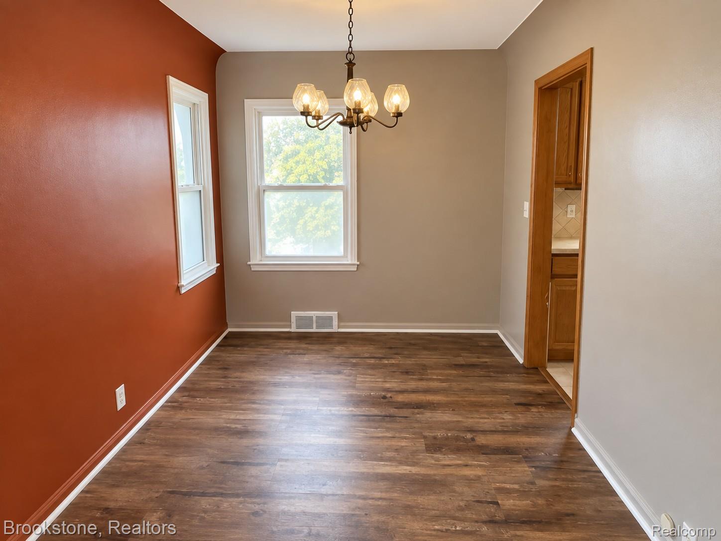 Property image 6 / 17