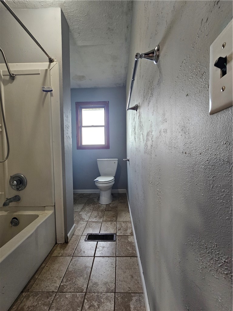 Property image 11 / 15