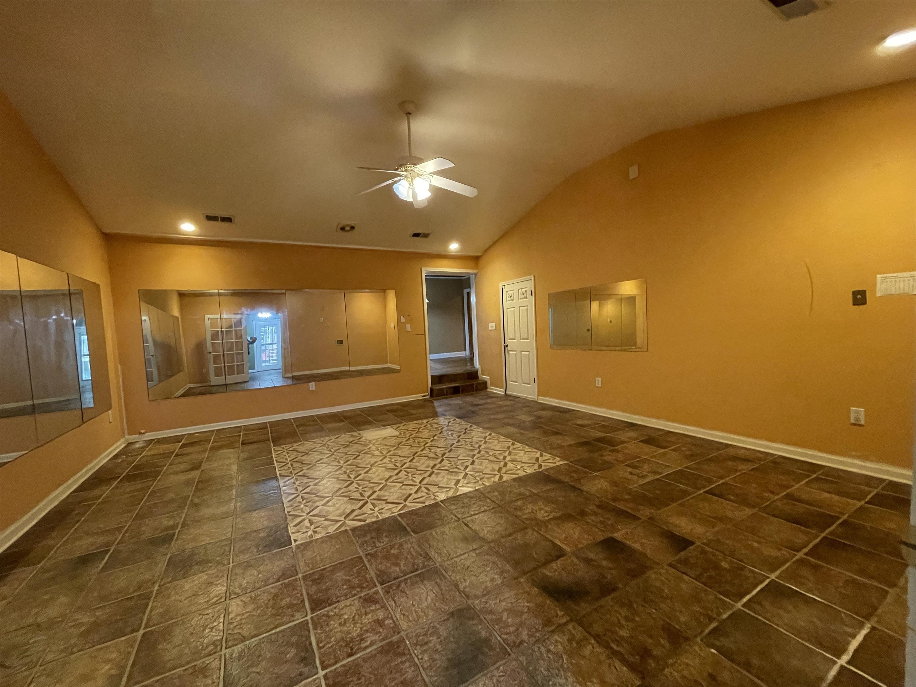 Property image 15 / 23