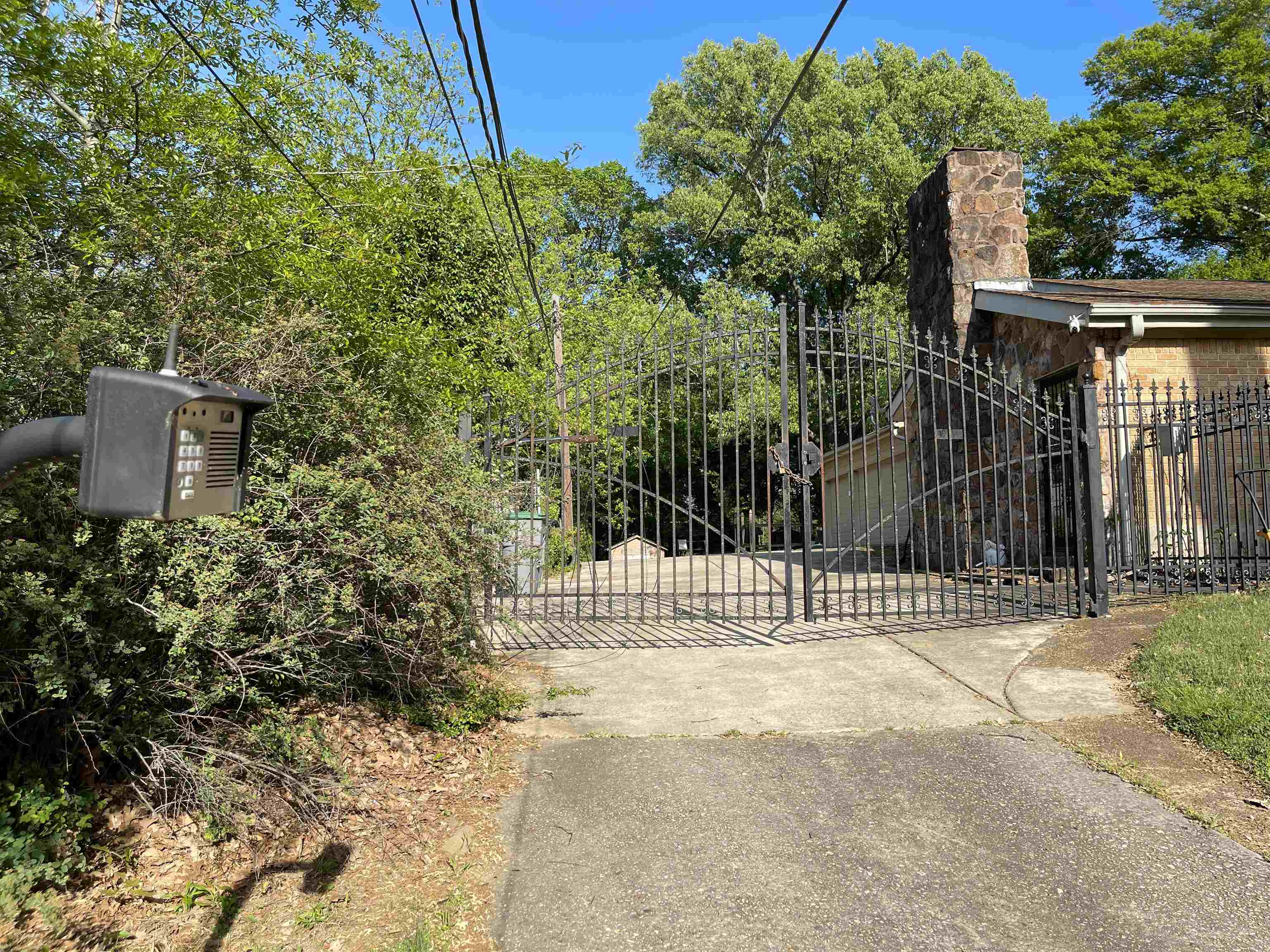 View property gallery image 3