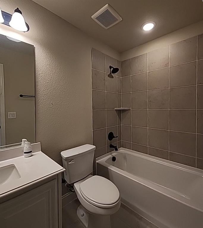 Property image 13 / 17