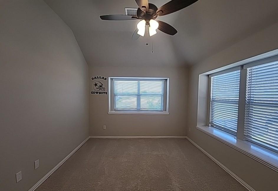 Property image 14 / 17