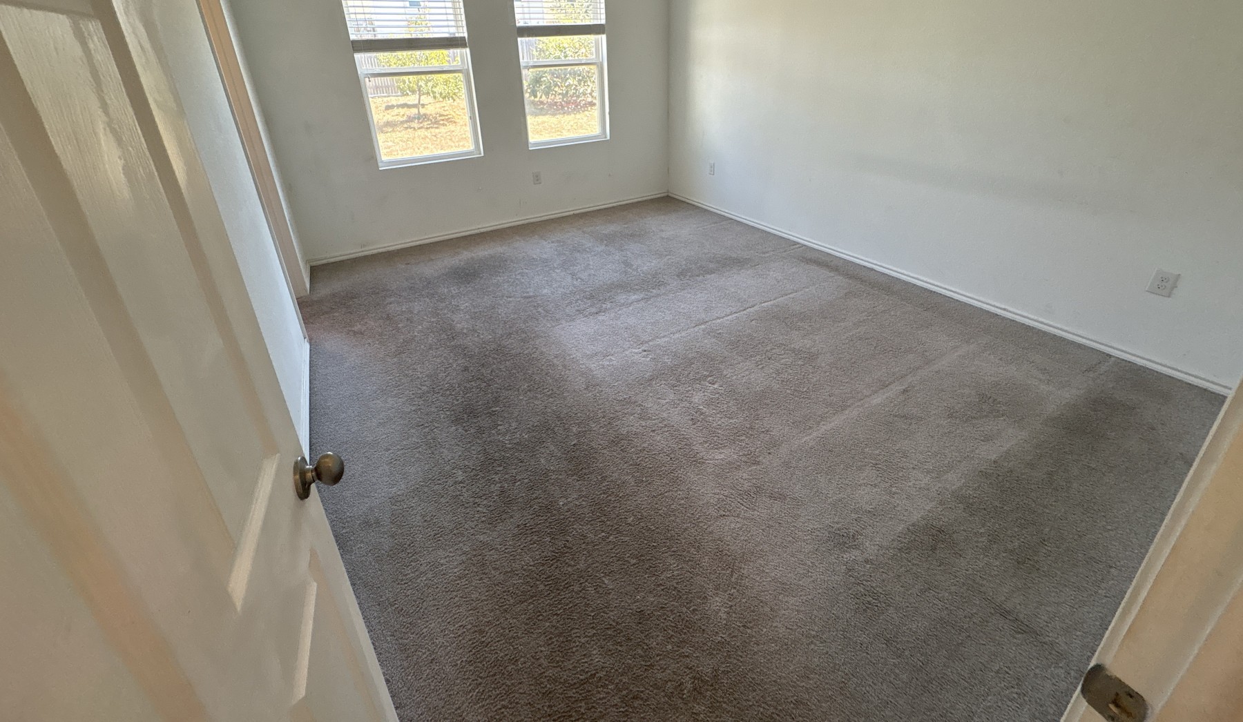 Property image 8 / 15
