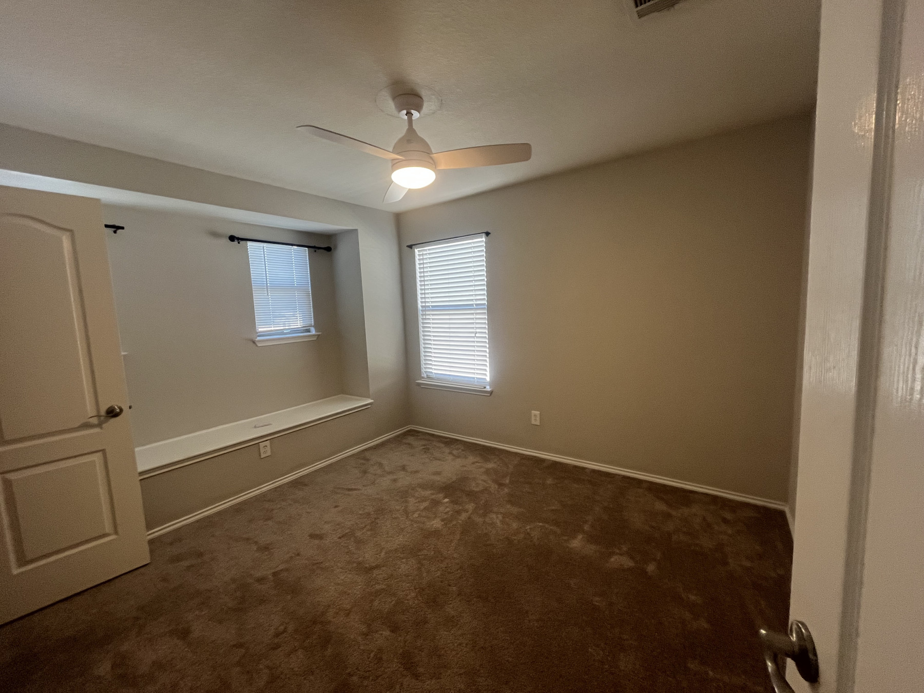 Property image 16 / 18