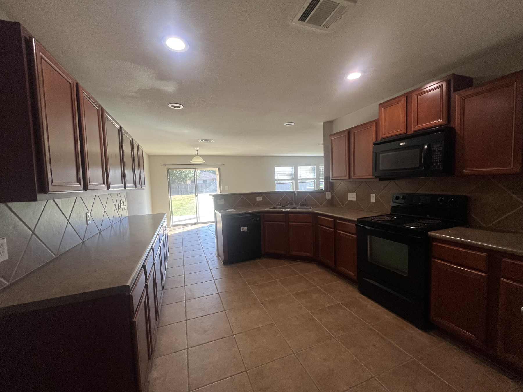 Property image 8 / 18