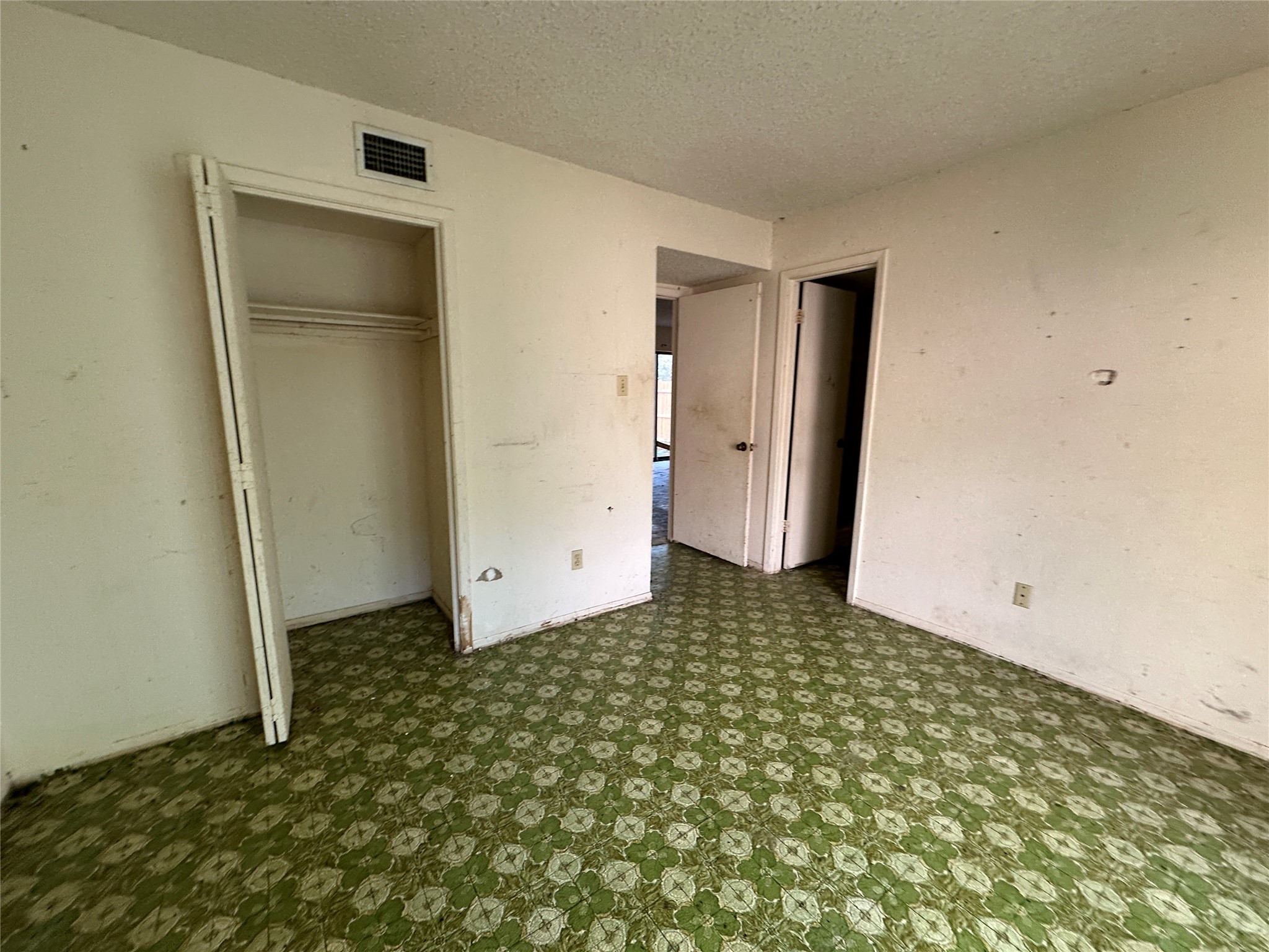 Property image 17 / 18