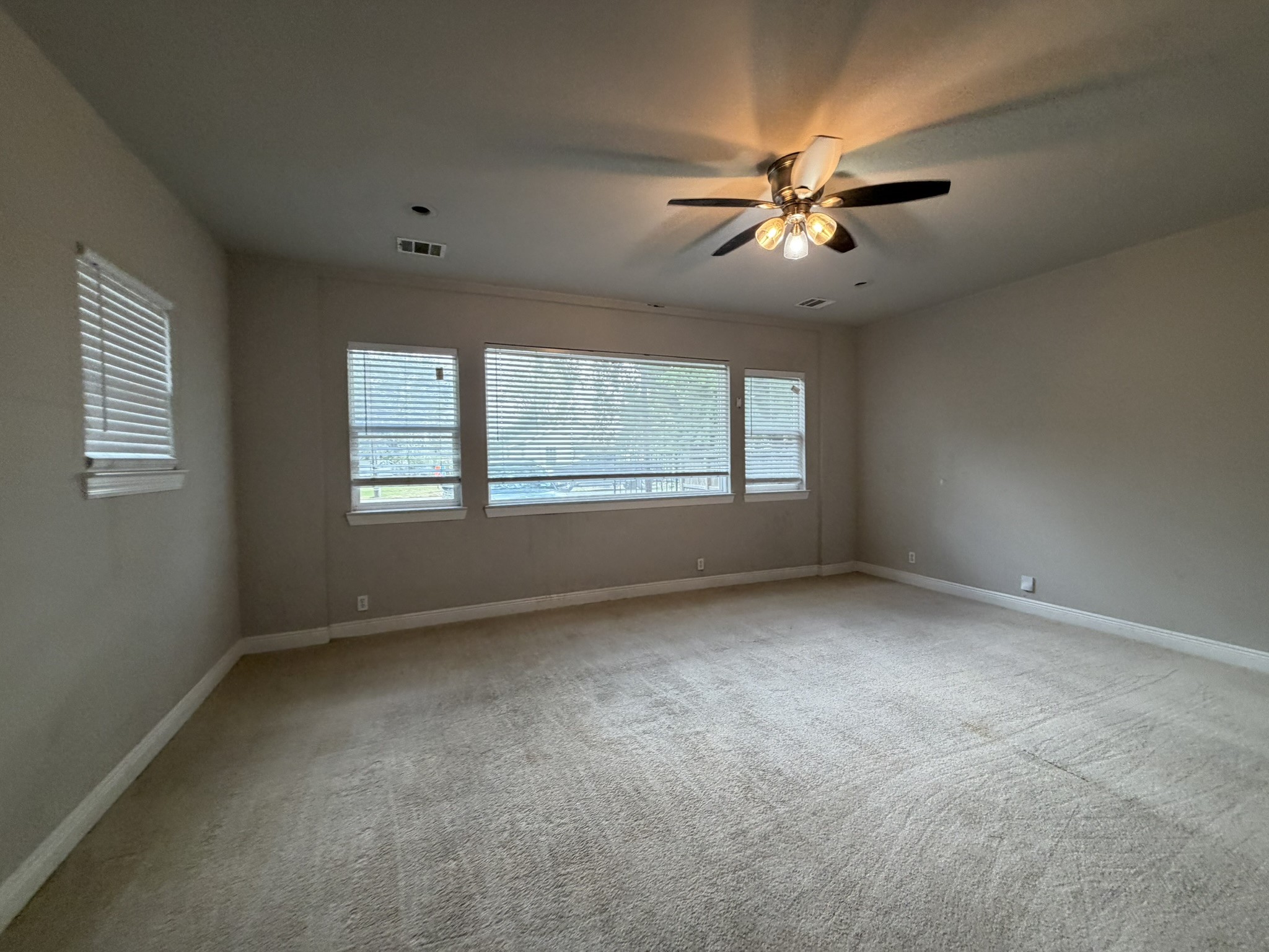 Property image 11 / 22