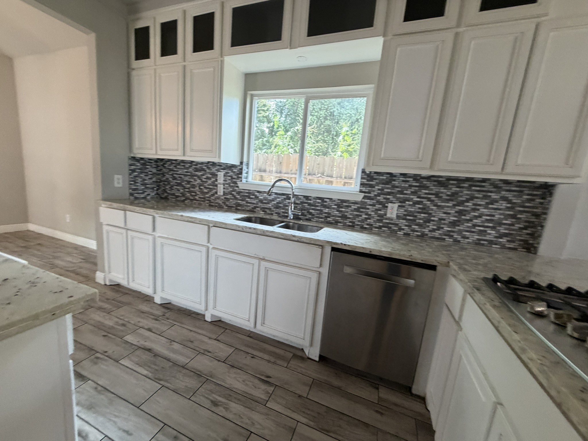 Property image 8 / 22